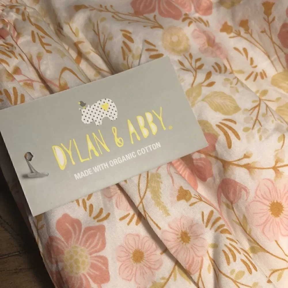 NWT Organic Cotton Floral Ruffle 3 snap Romper. Soft! 0-3 months.